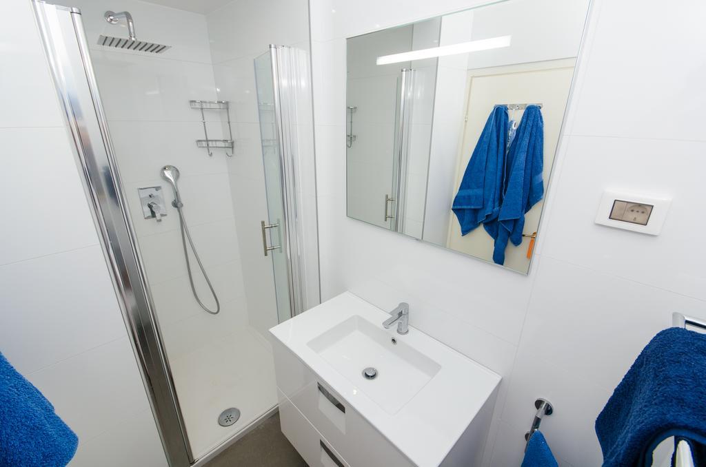 Apartment Noemi ロヴィニ エクステリア 写真