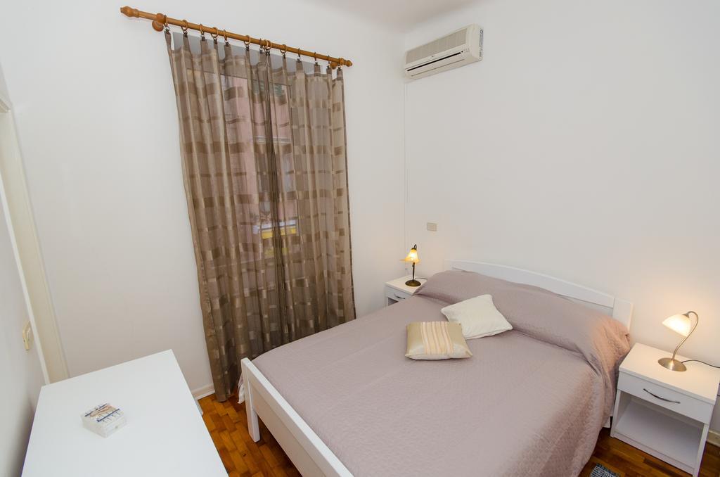Apartment Noemi ロヴィニ エクステリア 写真